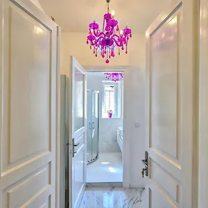Appartamento Collins Amethyst Center, Pola